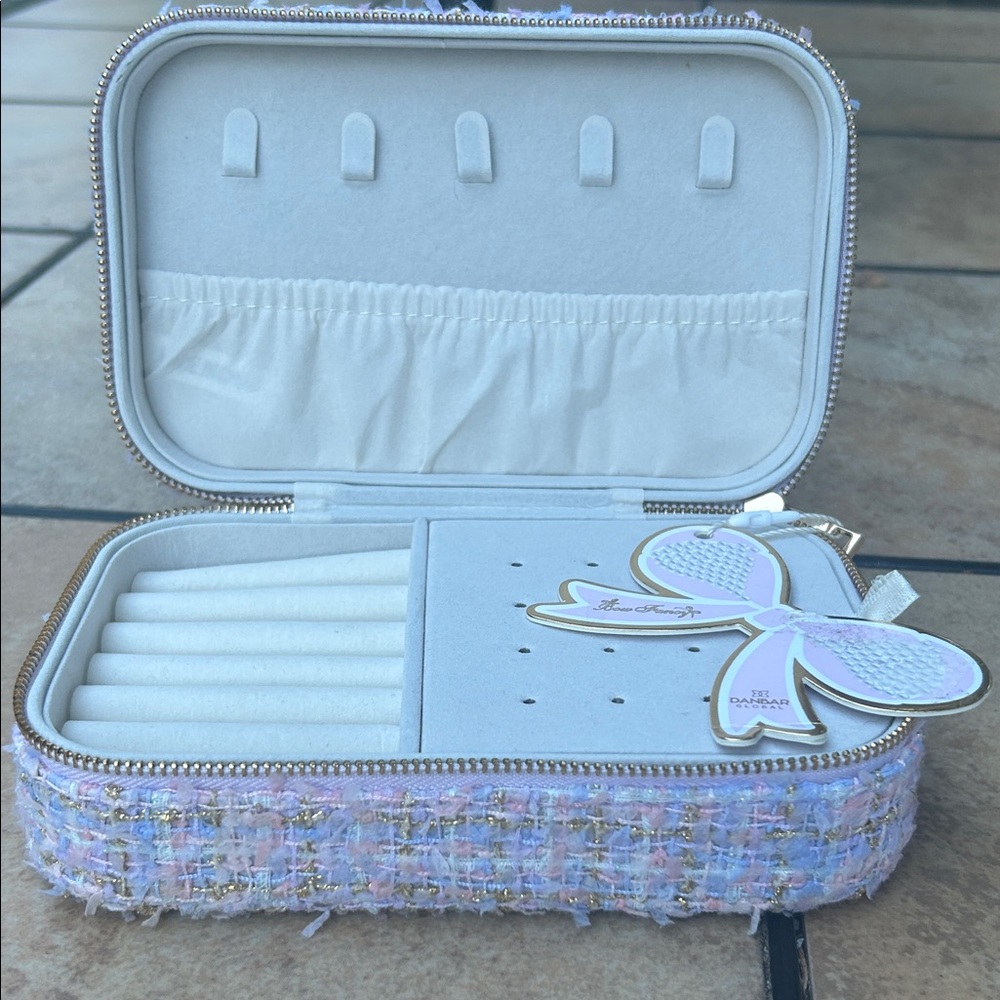 Pastel Jewelry Organizer for Kids